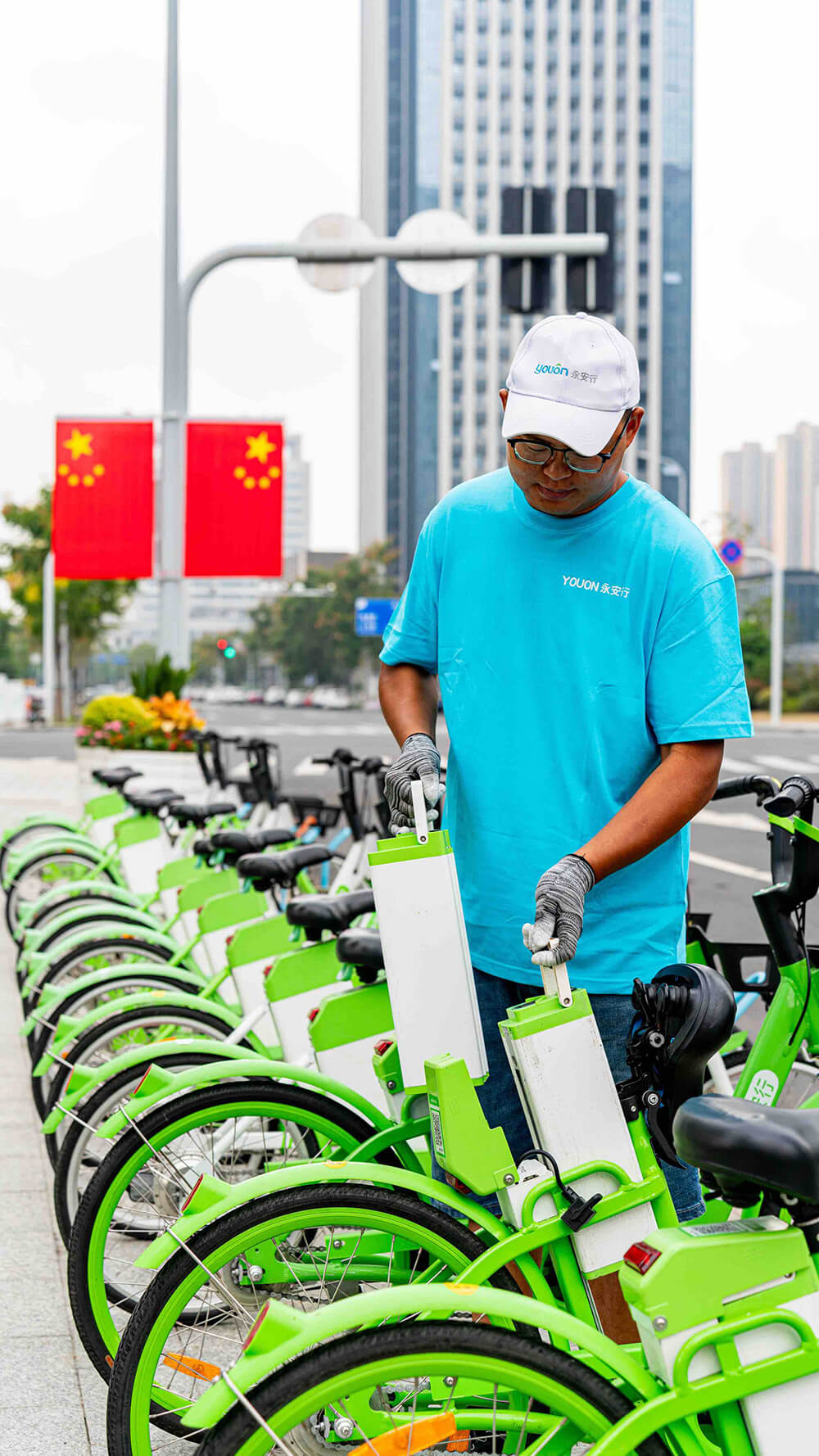 永安行運營(yíng)員：日均換電量達300多次